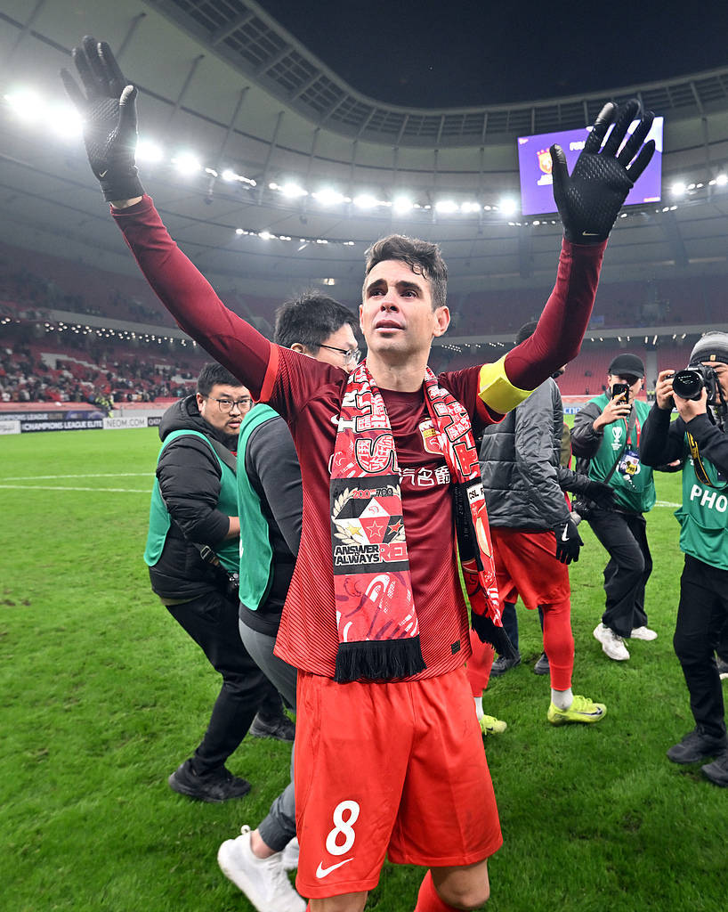 九游网页版-亚冠倒计时，上海海港转会期手感冰凉，细节引发关注，更衣室稳定，轮换策略成焦点的简单介绍