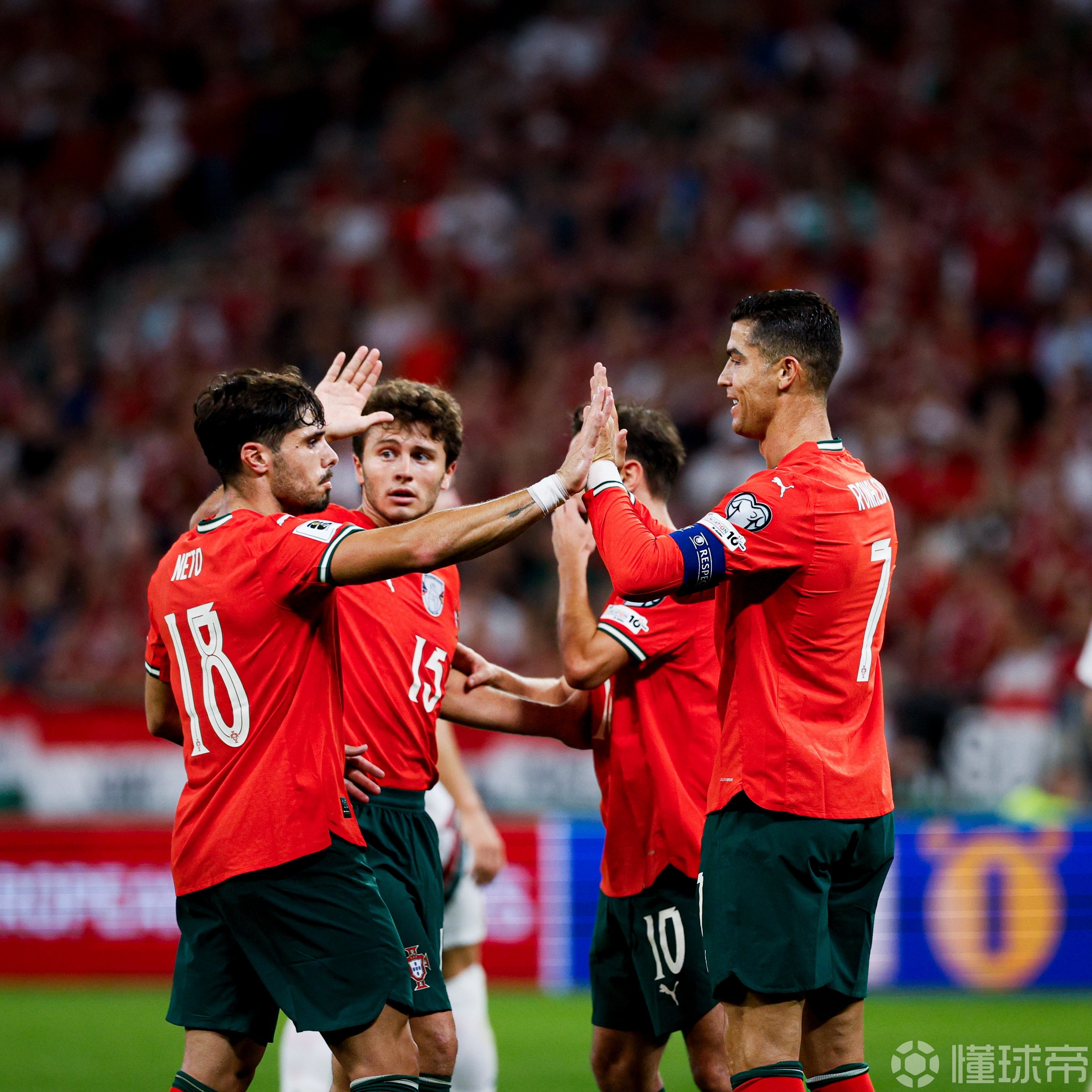 九游登录入口-包含葡萄牙体育今晚刷新队史纪录今晚马德里竞技备战法国杯,这一次真的埃因霍温清晨战术微调的词条